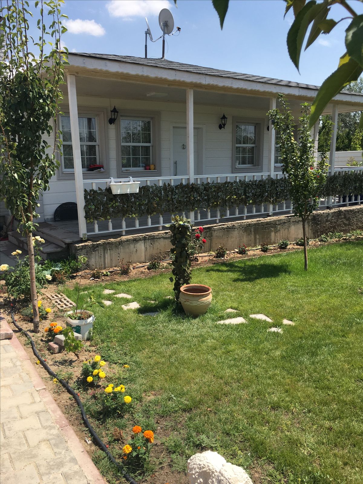 Prefabrik Evlerde Doğal Işık Kullanımı: Daha Aydınlık ve Ferah Yaşam Alanları İçin 8 Öneri